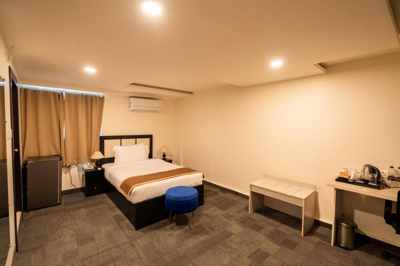 Royale Lalawi Hotel Āīzawl Exteriér fotografie